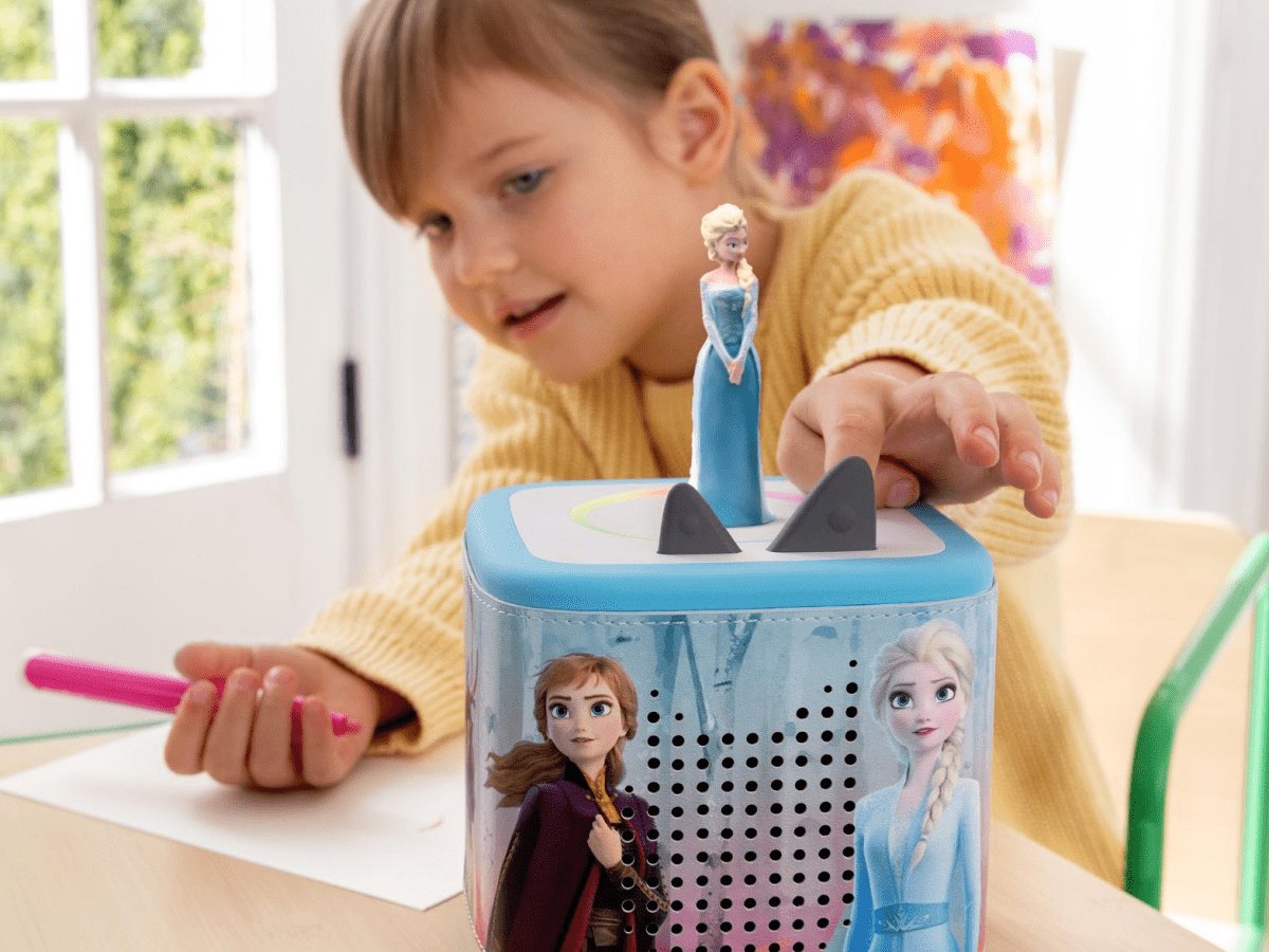 Frozen-Sleeve-11003145-TB2LifestyleImage.png