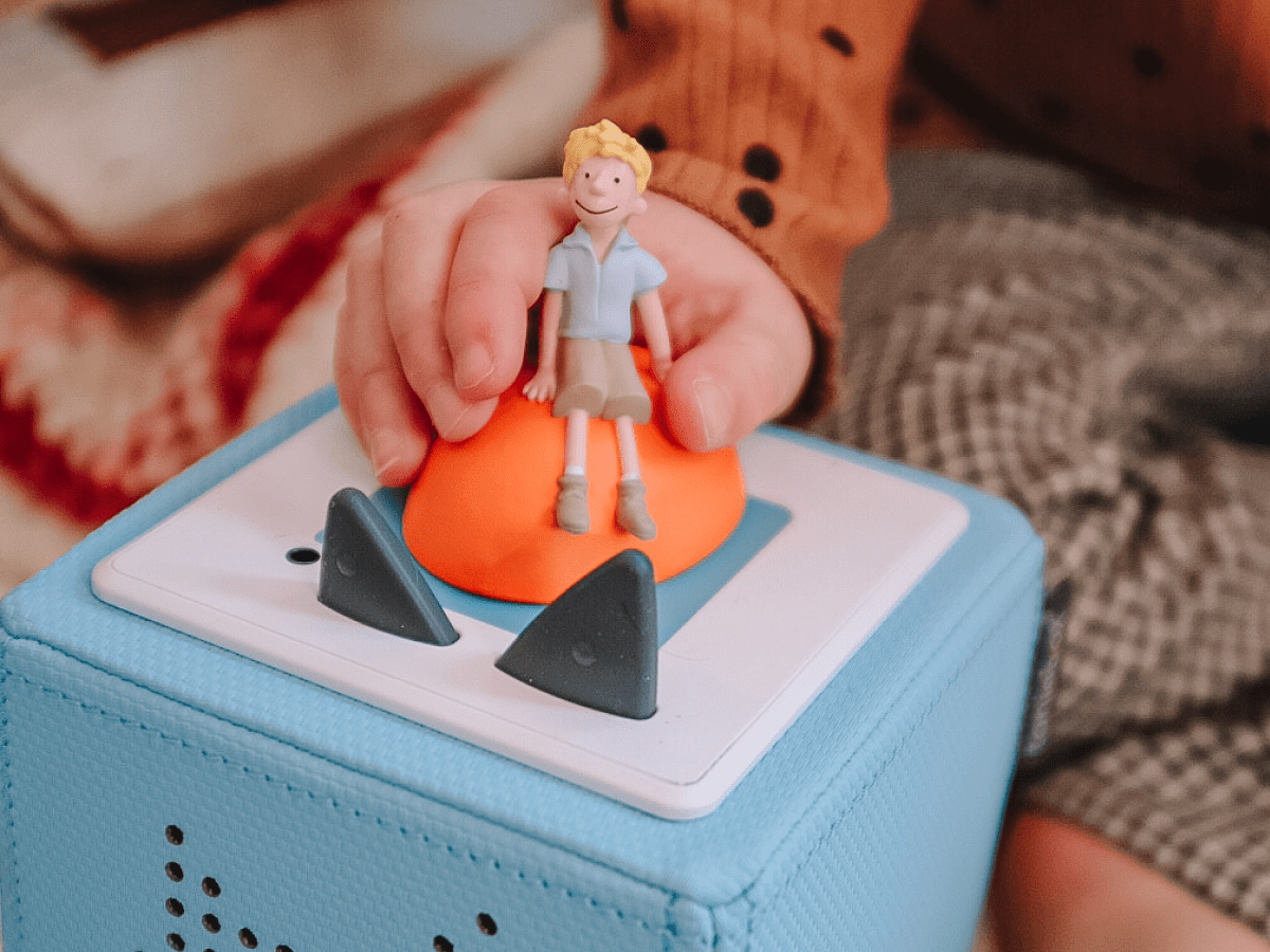 James-_-the-Giant-Peach-10000788-TB2LifestyleImage.png
