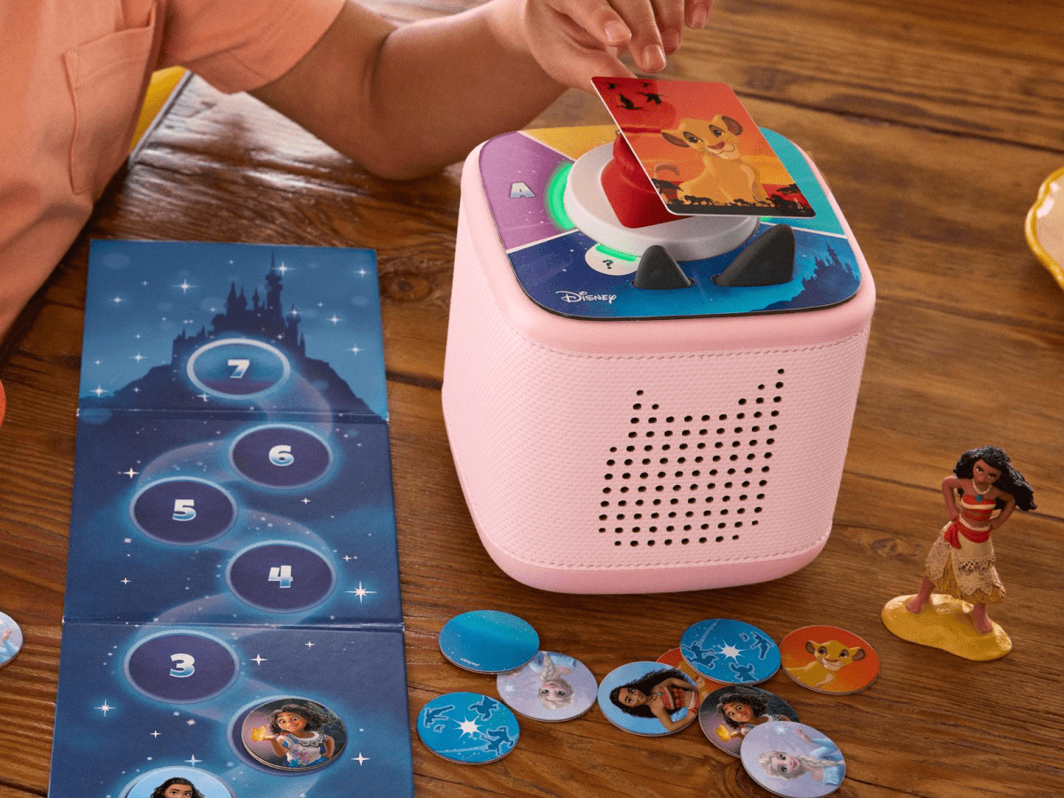 Moana-Play-Set-Cloud-Pink-11002968-TB2LifestyleImage.png