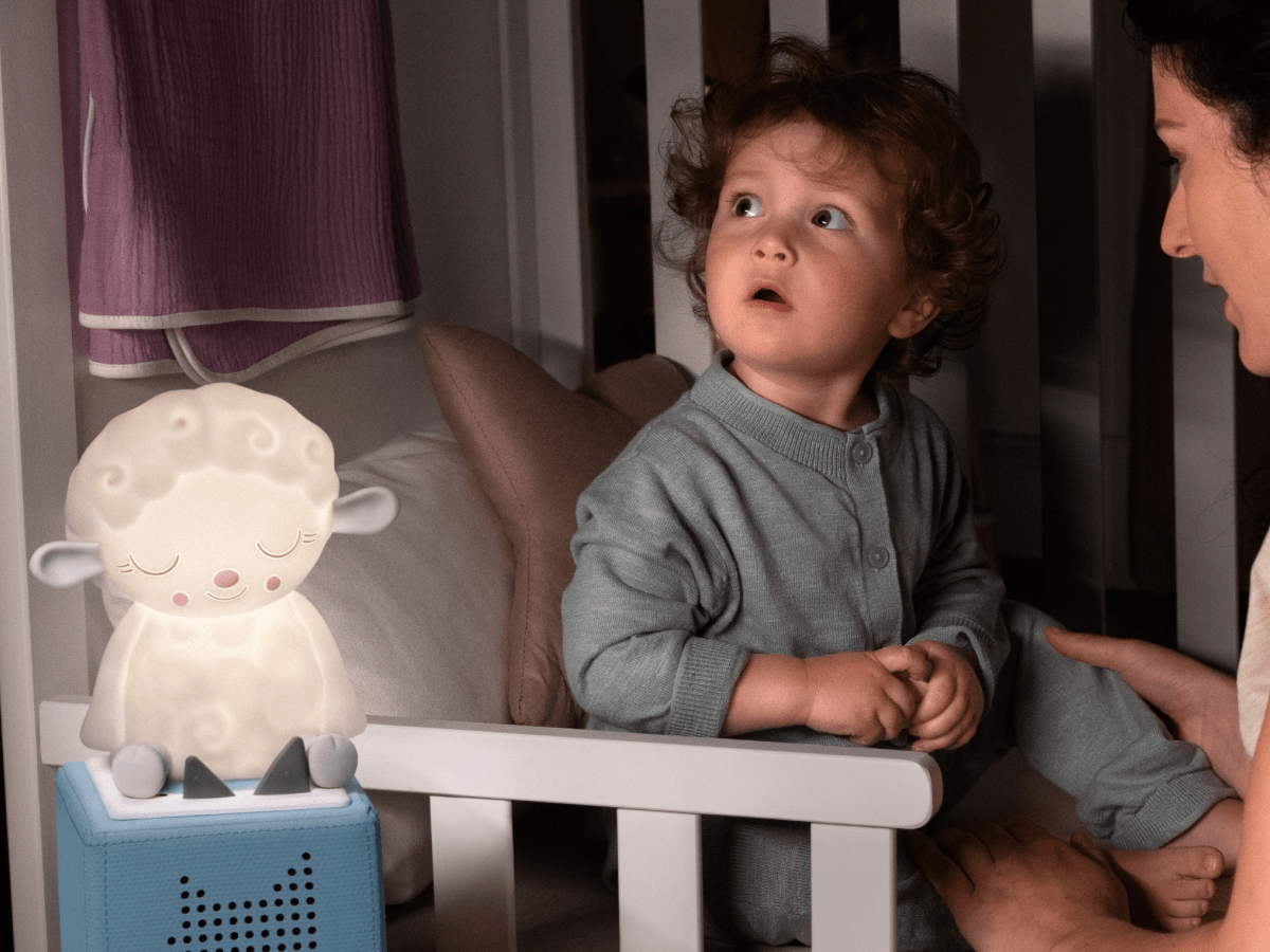 Sleepy-Sheep-Night-Light-10002237-TB2LifestyleImage.png