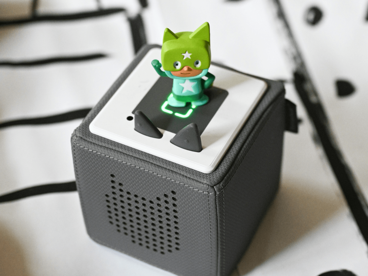 Turquoise-and-Green-Superhero-10000723-TB2LifestyleImage.png