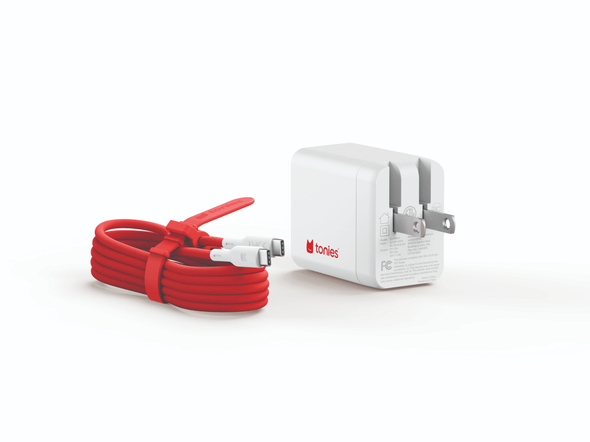 USB-C-Charger-11002231-TB2Hero1.png